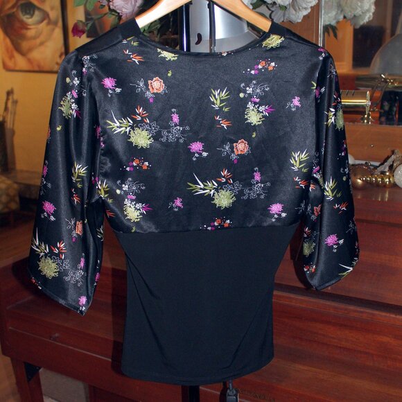 Funky and Eclectic Kimono Inspired Y2k Top MADE IN CANADA - Picture 2 of 5